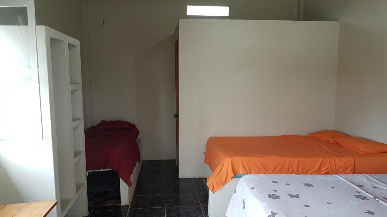 Montanita Garden Hostal Екстериор снимка