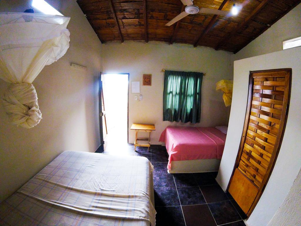 Montanita Garden Hostal Екстериор снимка