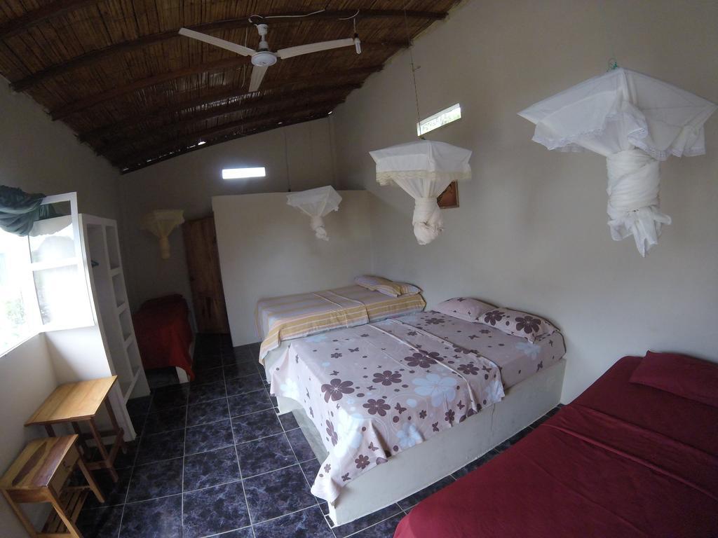 Montanita Garden Hostal Екстериор снимка
